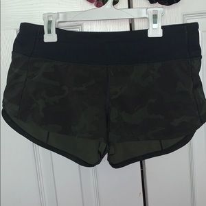 LULU LEMON SHORTS
